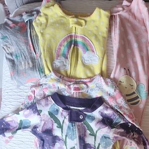 5 Zip Up 24mo Baby Onesies Pjs